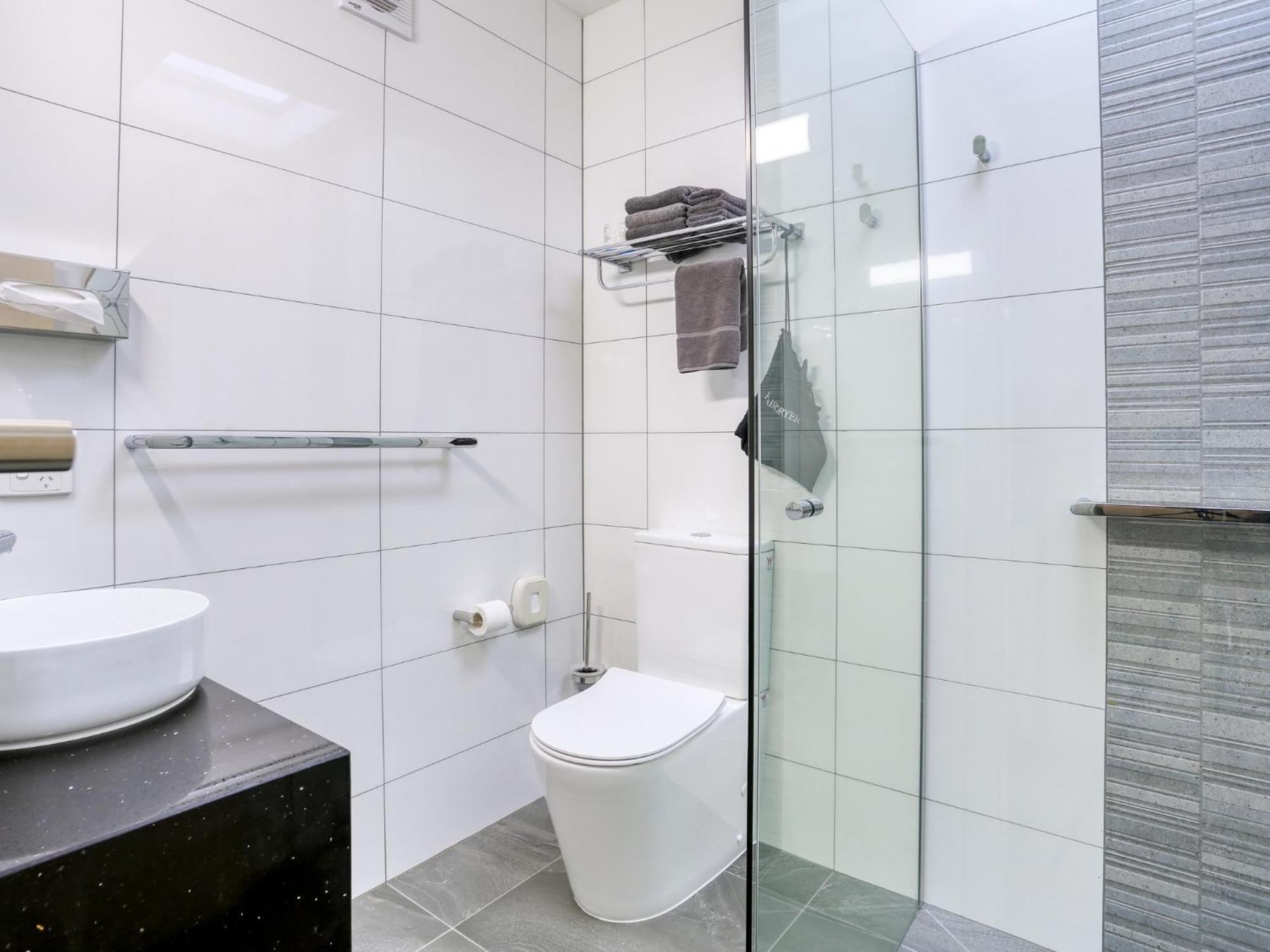 Castle Creek Motor Inn Эероа Экстерьер фото