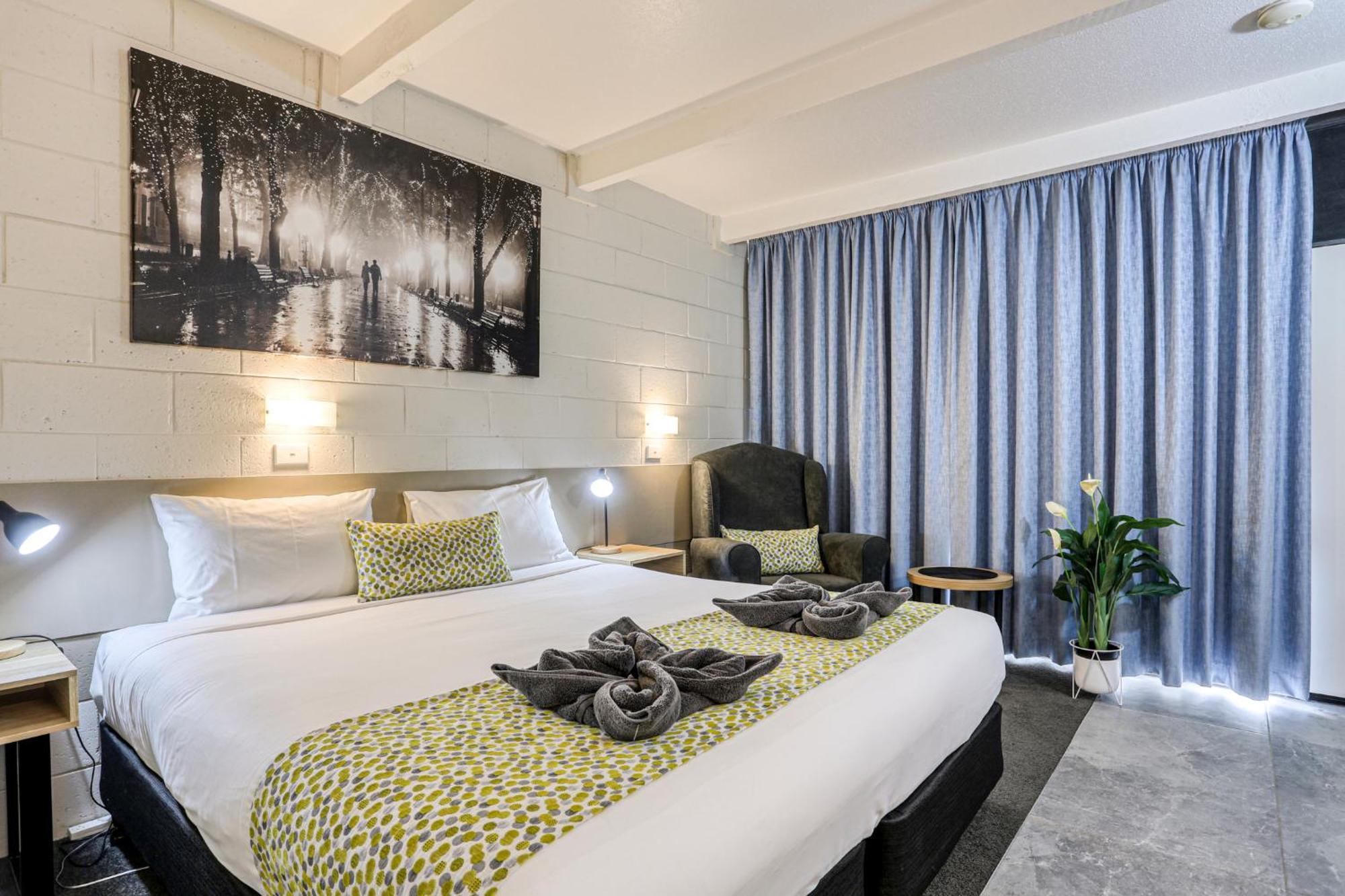 Castle Creek Motor Inn Эероа Экстерьер фото