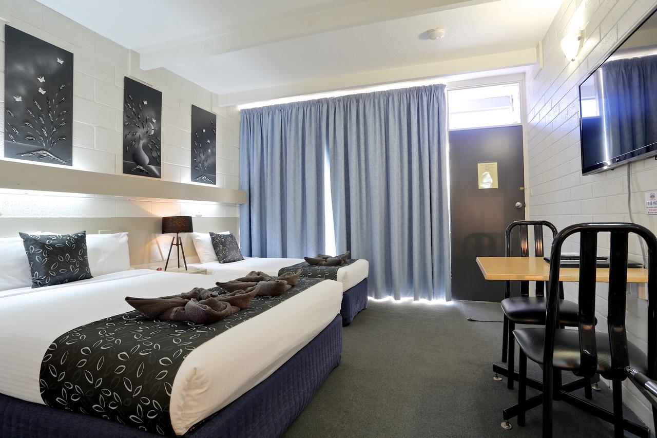 Castle Creek Motor Inn Эероа Экстерьер фото