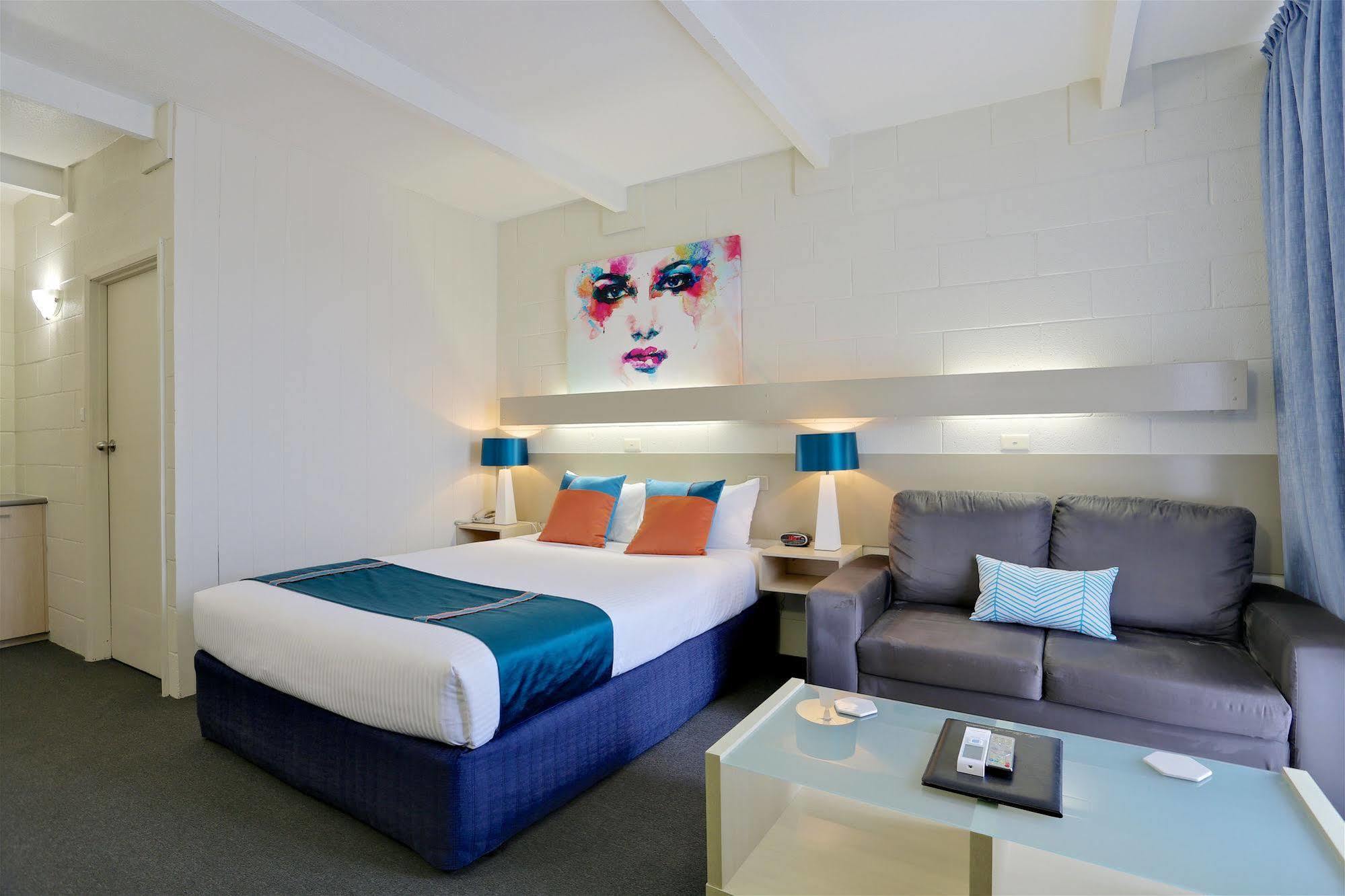 Castle Creek Motor Inn Эероа Экстерьер фото